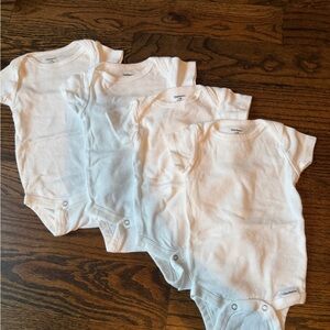 Gerber Classic White Baby Bodysuits - 4 Pack NWOT
